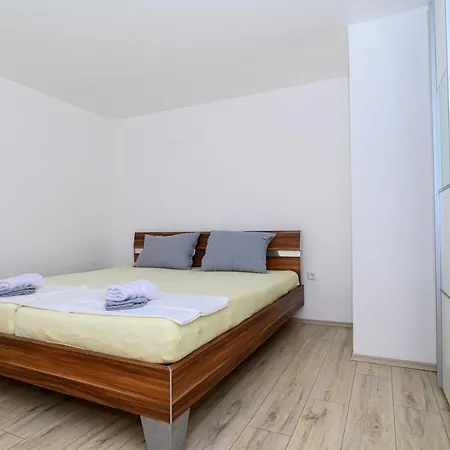 Apartamento Sara Trogir